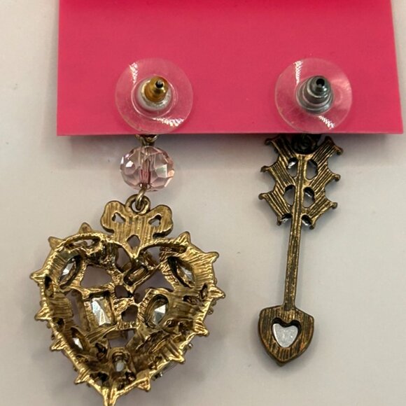 Betsey Johnson heart arrow rhinestone dangle earring set valentine love NWT - Picture 4 of 4